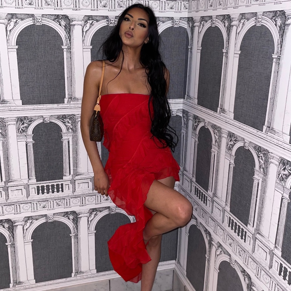 Elegant Red Strapless Dress